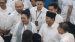 Reaksi Titiek Soeharto Usai Ditanya Kemungkinan Mendampingi Prabowo Jadi Ibu Negara