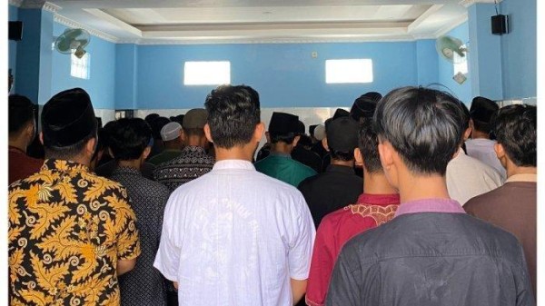 Tiga Bendera Kuning di Desa Palasari Ciater, Tiga Pelajar SMK Bersahabat Sehidup Semati