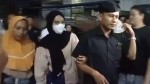 Detik-detik Linda Sahabat Vina Datangi Polres Cirebon Kota untuk Jalani Pemeriksaan, Penjagaan Ketat