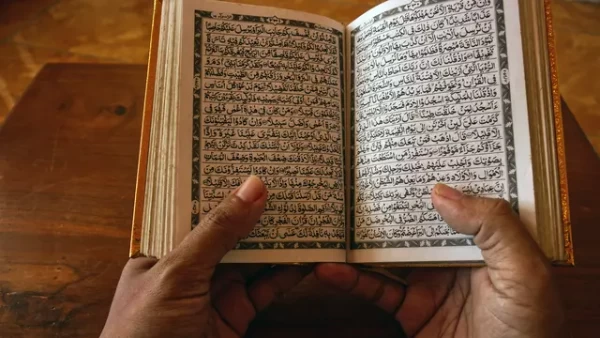 5 Cara Rasulullah SAW Membaca Al-Qur’an, Sudah Sesuaikah Kita?