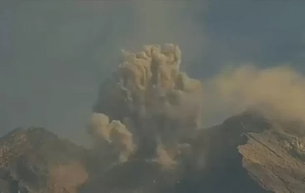 Gunung Semeru Kembali Erupsi, 12 Jam Terakhir Alami 87 Kali Gempa Letusan