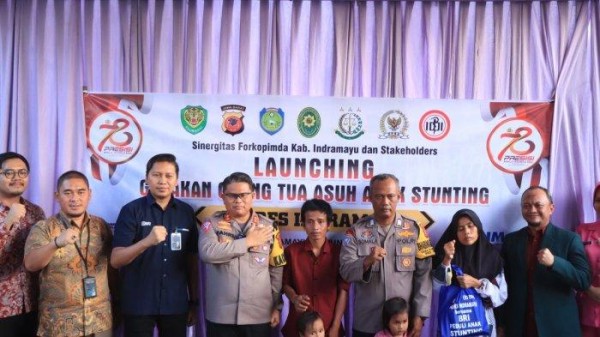 Komitmen Polres Indramayu untuk Jadi Orang Tua Asuh Bagi Anak Stunting di Indramayu