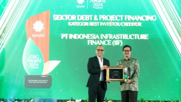 Raih Penghargaan ESG Award 2024, Bukti Komitmen Pembiayaan Infrastruktur Berkelanjutan.