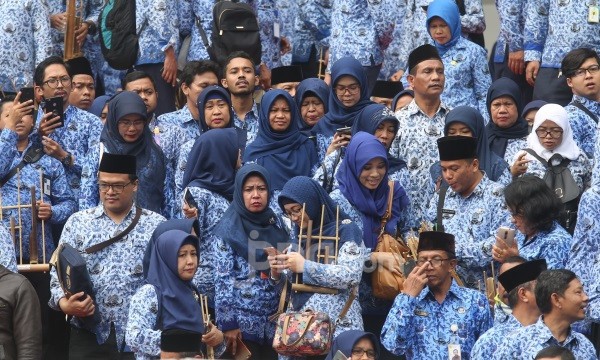 Honorer K2 Bersukacita Melihat Pengumuman Hasil Seleksi Administrasi PPPK 2024 Tahap 1