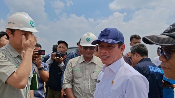 Menteri LH Setop Impor Sampah Plastik-Perketat Aturan Impor Sampah Kertas