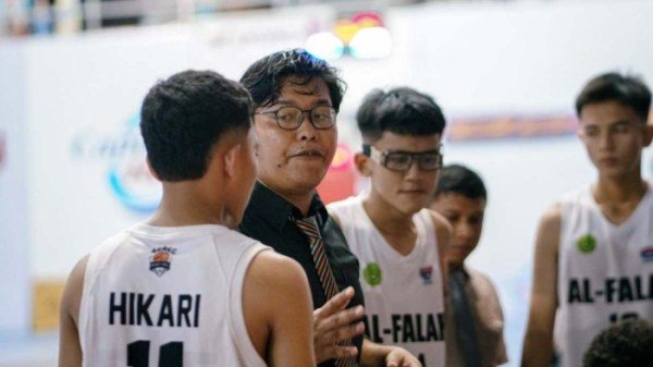 Coach Khatami Sukses Bawa Tim Basket ke Fantastic Four Honda DBL with Kopi Good Day Aceh 2024