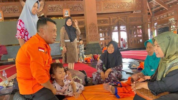 Ratusan Warga 7 Kecamatan Terdampak Banjir Ponorogo Diungsikan, Kang Giri : Terpusat di Pendopo