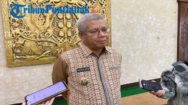 Pemprov Kalbar Turun Langsung Salurkan Bantuan Warga Terdampak Banjir