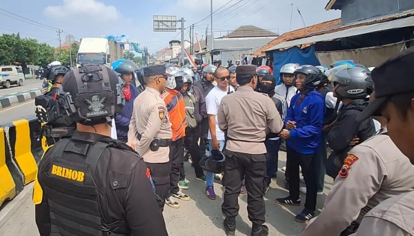 Cegah Kericuhan, Polisi Hadang Suporter Persip Pekalongan di Jalur Pantura Brexit