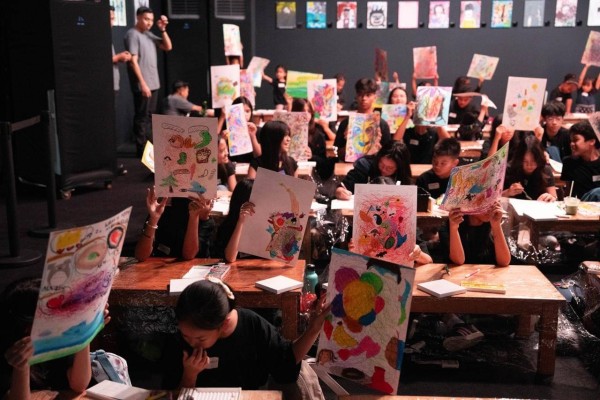 Terapi Seni Kenalkan Anak pada Mindfulness