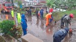 Sungai Paron Kota Batu Meluap, Material Lumpur dan Sampah Penuhi Jalan Efek Hujan Deras dan Sumbatan