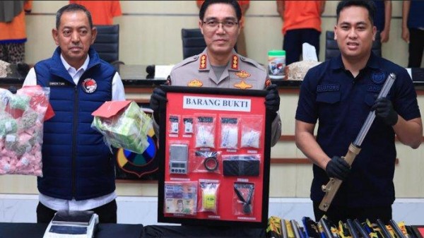 MODUS Sabu dalam Shock Breaker, Kurir Sabu 1 Kg Jaringan Malaysia Diringkus Tim Polda Jatim