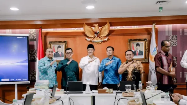 Entaskan Kemiskinan, Gus Ipul Ajak Pemda Perkuat Sinergi dengan Pemerintah Pusat