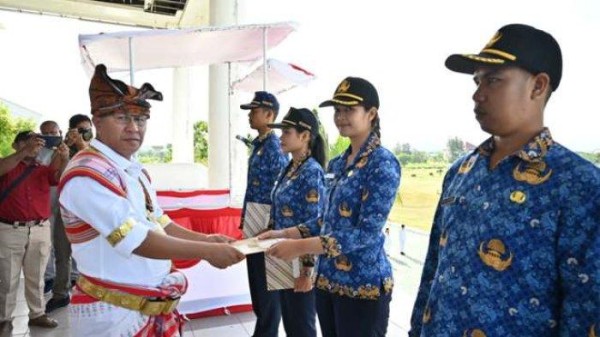 Enam Perwakilan CPNS Kabupaten Kupang Terima SK Secara Simbolis