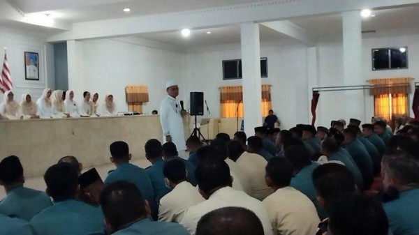 Ustaz Das'ad Latif Jelaskan Makna 8 Dzulhijjah Jelang Iduladha Depan Prajurit Lantamal VI Makassar