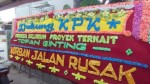 Papan Bunga 'Terima Kasih KPK' Usai Kadis PUPR Sumut Ditangkap Awalnya Banyak, Diam-diam Hilang