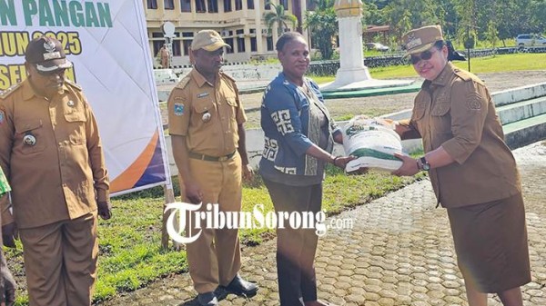 Bupati Sorong Selatan Wanti-wanti Penyaluran Bantuan 112,230 Ton Beras Tepat Sasaran