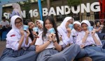 Telkomsel Roadshow Kenalkan Piala by.U ke Lingkungan SMA di Bandung