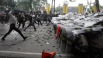 Publik Kritik Oknum Polisi yang Tepuk Tangan Saat Dengar Perintah Tembak di Tempat