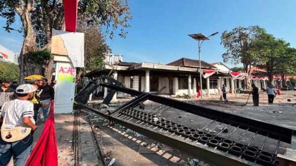Gedung Negara Grahadi Segera Direnovasi, Khofifah Kumpulkan Pakar dan Disuport Kementerian PU