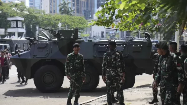 Deretan Hoaks yang Serang TNI saat Demo Rusuh Terjadi di Tanah Air
