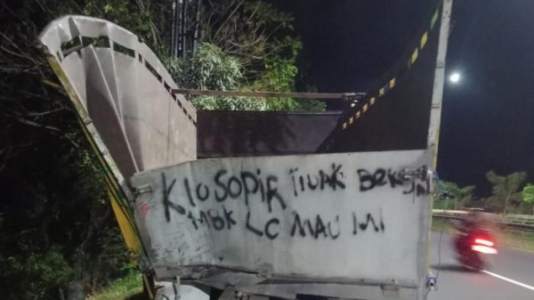 2 TRAGEDI Kecelakaan Libatkan Truk di 4 September 2025, Tabrakan Beruntun Klungkung danamp; di Karangasem!