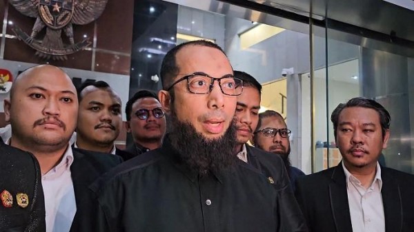 Ustaz Khalid Basalamah 7,5 Jam Diperiksa KPK dalam Kasus Dugaan Korupsi Kuota Haji