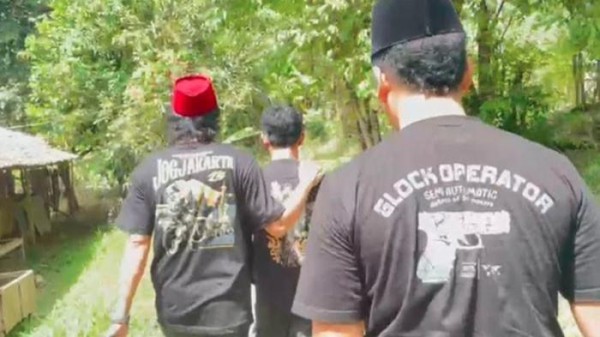 Ayah Kandung Diceraikan, Sindikat Jahat Kakak-Adik Bacok Ayah Tiri di Dekat Ibu Hingga Tewas