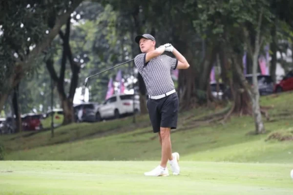 Pegolf Indonesia dan Filipina Pimpin Putaran 1 The Indonesia Pro-Am