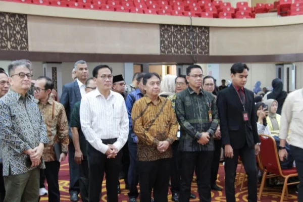 30 PTN Bahas Bonus Demografi di Simposium Nasional Kependudukan 2025
