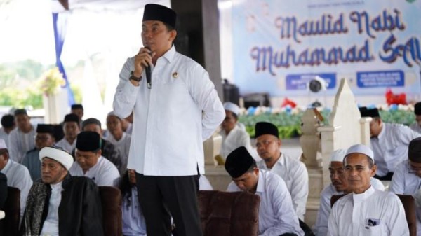Ditemani Habib Musthafa Alaydrus, Bupati Tanah Bumbu Ziarah dan Ingatkan Pentingnya Keadilan Sosial
