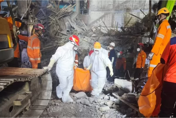 Senin (6/10/2025), Korban Rubuhnya Bangunan di Ponpes Al Khoziny Jadi 53 Jiwa