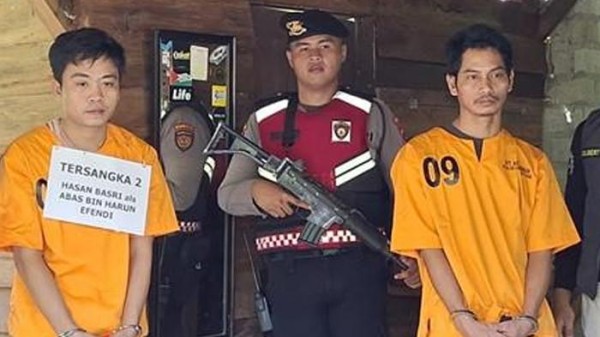 Menjerit Keluarga Korban Lihat Dua Tersangka Baku Hantam saat Reka Ulang Pembunuhan