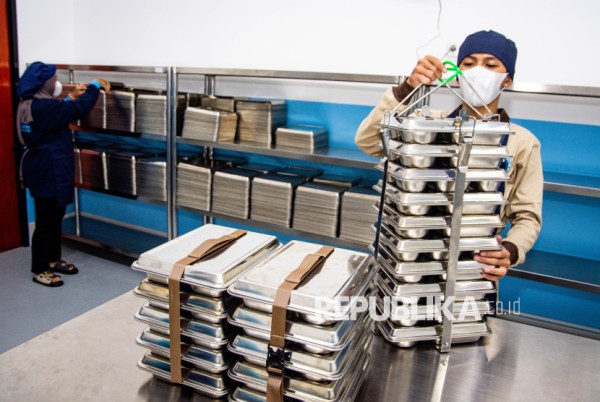 Indef Ungkap Kasus Keracunan Massal Tingkatkan Sentimen Negatif pada Program MBG