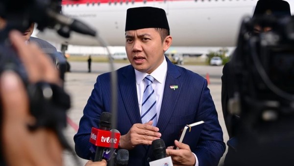 Seskab Teddy Ungkap Total Dana BLT Capai Rp 30 T, Hasil Efisiensi Anggaran
