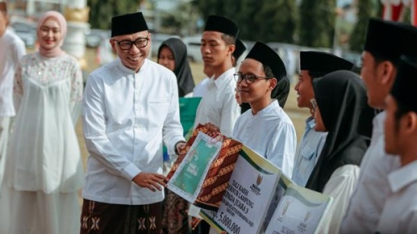 Bukan Hanya Kitab Kuning, Gubernur Lampung Ingin Santri Kuasai Teknologi