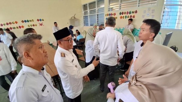 Tinjau Pelaksanaan SR di Tarakan Kaltara, Sebut Sekolah Unggul Jalur Cepat Keluar dari Kemiskinan