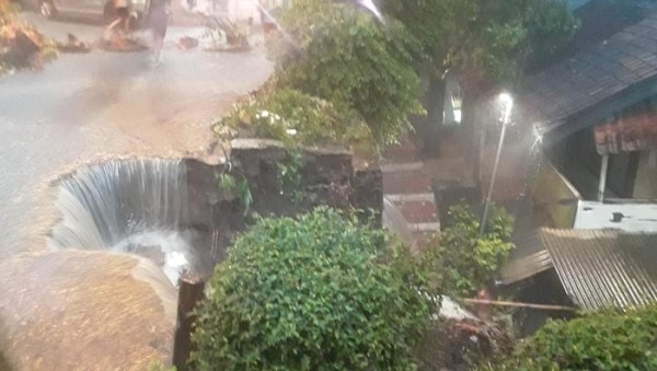 Tebing di Bondongan Bogor Longsor Imbas Hujan Deras, 12 Rumah Terdampak