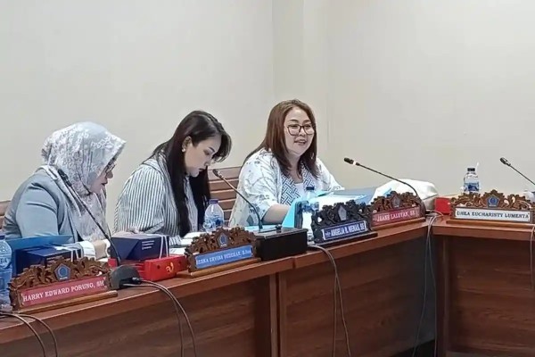 Bahas KUA PPAS, Anggota Komisi II DPRD Manado Jeane Laluyan Minta Disperindag Kawal Pasar Murah