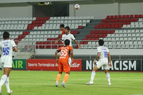 Babak Pertama Kendal Tornado FC vs PSIS Semarang Berakhir 0-0, Meski Banjir Peluang!