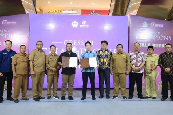 Adopsi Pembelajaran Sprix Inc Jepang, Gus Yani Bertekad Lahirkan Anak-Anak Gresik Jago Matematika