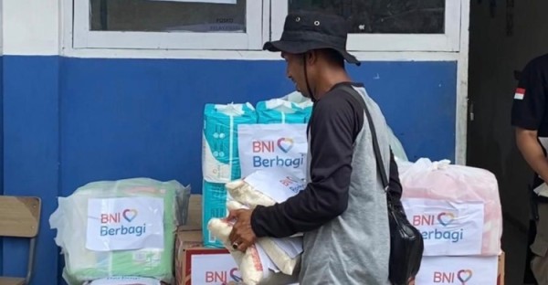 BNI Kirim Bantuan Tanggap Darurat untuk Korban Banjir Bandang Padang Sibolga