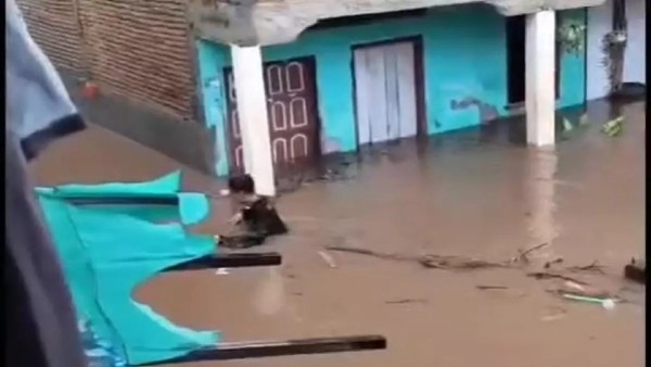 Hujan Deras Melanda, Bantaeng Kebanjiran, BMKG Minta Warga Tetap Waspada