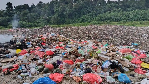 Tak Miliki Sistem Daur Ulang, Sampah di TPA Namatimur SBT Makin Menggunung, Warga Pun Khawatir