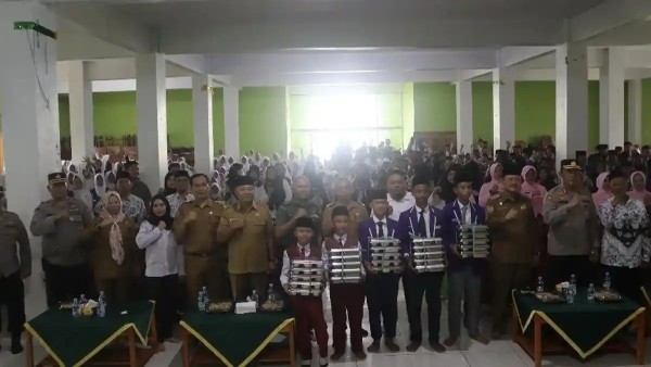 SPPG Bhayangkari di Bengkulu Selatan Resmi Beroperasi, Salurkan MBG untuk 981 Penerima Manfaat