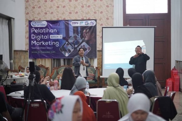 Buka Lapangan Kerja lewat Gelaran Pelatihan Digital Marketing Difabel Setara