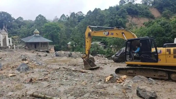 Pemprov Sumbar Akan Gunakan Anggaran dari Pemerintah Pusat untuk Perbaikan Infrastruktur dan Hunian