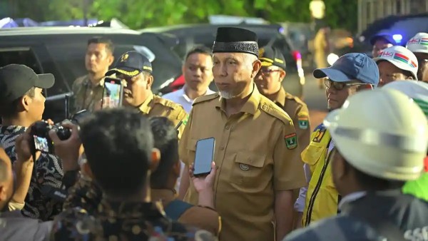 BREAKING NEWS Gubernur Sumbar Tetapkan UMP 2026 Rp3.182.955., Naik 6,3 Persen