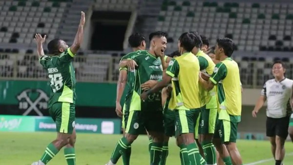 Babak Pertama: Sundulan Iman Fathurohman Bawa PSS Sleman Ungguli Persipal Palu ​