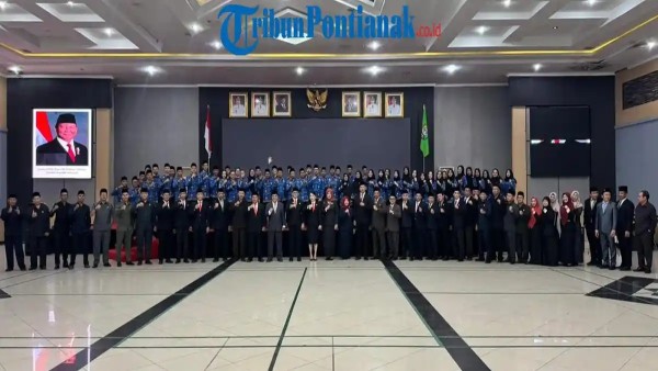 Wali Kota Lantik 71 Penjabat di Lingkungan Pemkot Singkawang, Tegaskan Optimal Layani Masyarakat